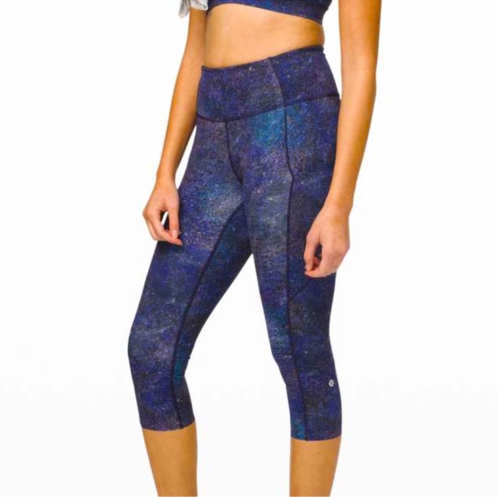 Lululemon Fast and Free Polar Lights Leggings - 19" - Size 8